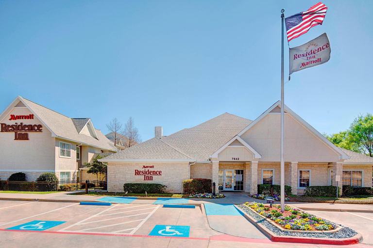 Exterior & Views 3, Residence Inn By Marriott Dallas Park Central, Dallas