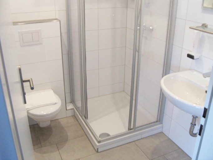 Bathroom 5, Murgtal Motel, Rastatt