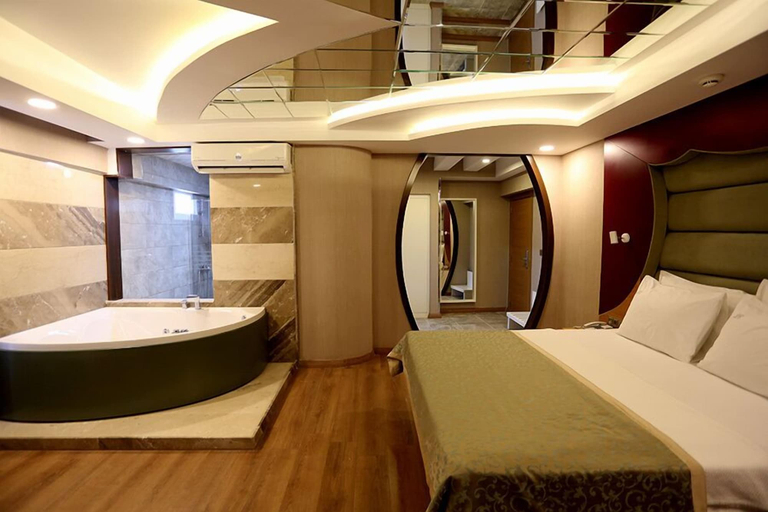 Bedroom 5, Life Corner Hotel, Konak