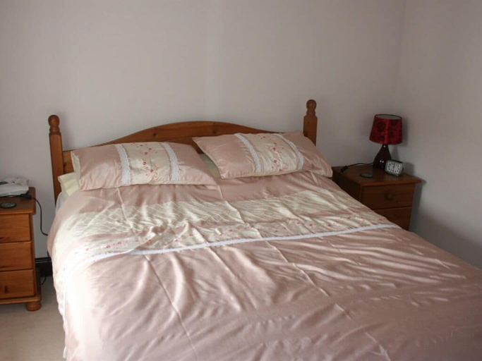 Bedroom 2, The Old School House, Powys