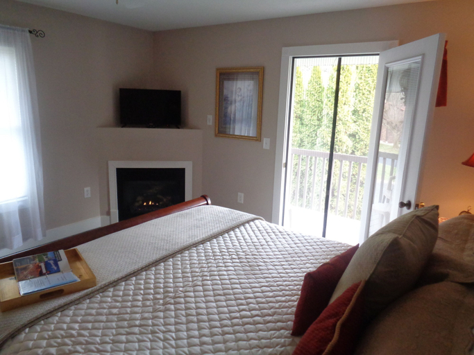 Bedroom 4, Wampler House, Monroe