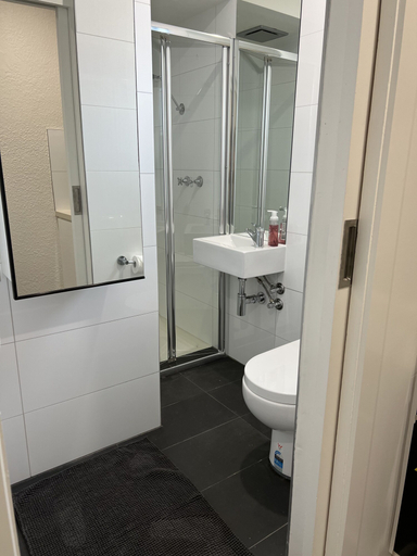 Bathroom 3, The Sea Pavilions, Bass Coast  - Phillip Is.