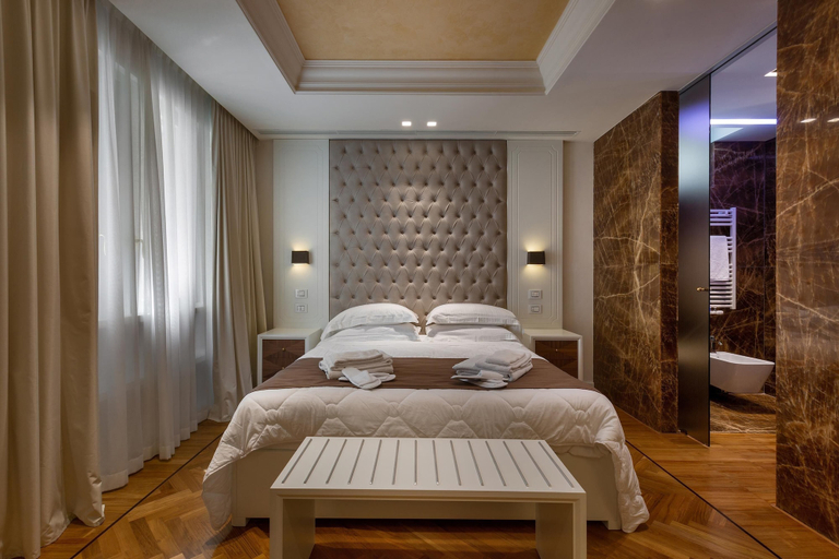 Bedroom 4, 3016 B&B Carra City | Camera Matrimoniale Superior, Lecce