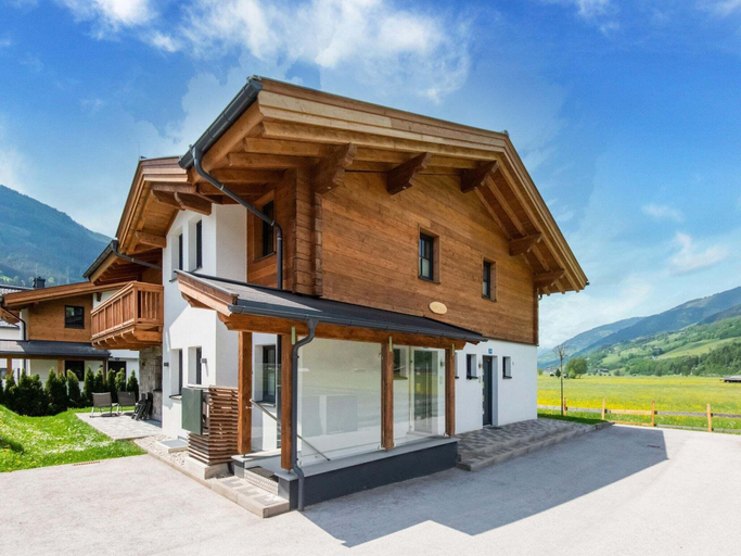 Exterior & Views 1, Holiday Home in Niedernsill With Sauna, Zell am See