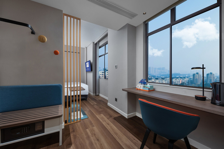 Bathroom 4, Holiday Inn Express JINGDEZHEN CITY CENTER by IHG, Jingdezhen