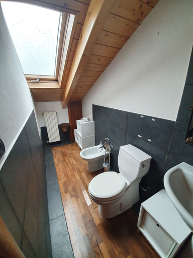 Bathroom 3, Casa Van Nuf, Torino