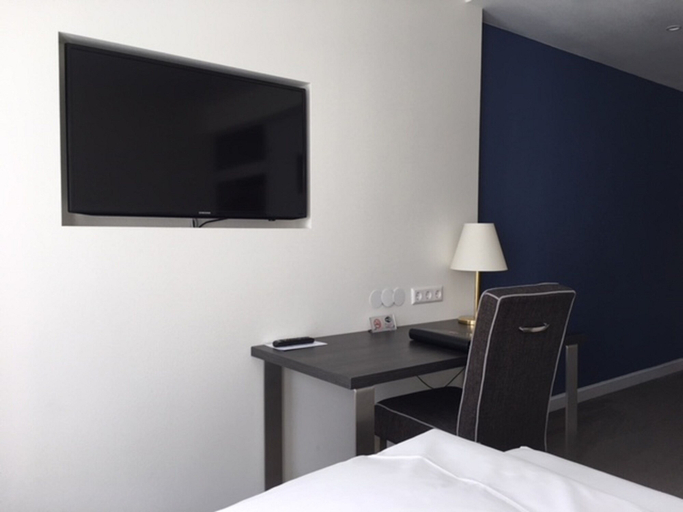 Bedroom 4, Hotel Das Goldene Lamm, Ostalbkreis