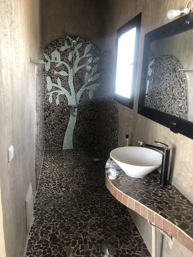 Bathroom 4, Bine Bassile, Mbour
