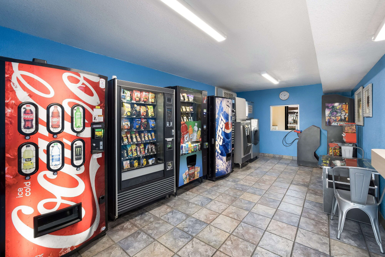Food & Drinks 5, Knights Inn Sierra Vista, Cochise