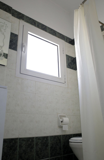 Bathroom 4, Hotel Anesi, Attica