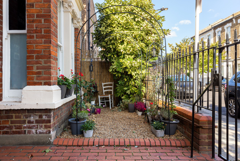 Others 5, The Goldhawk Road apartments, London