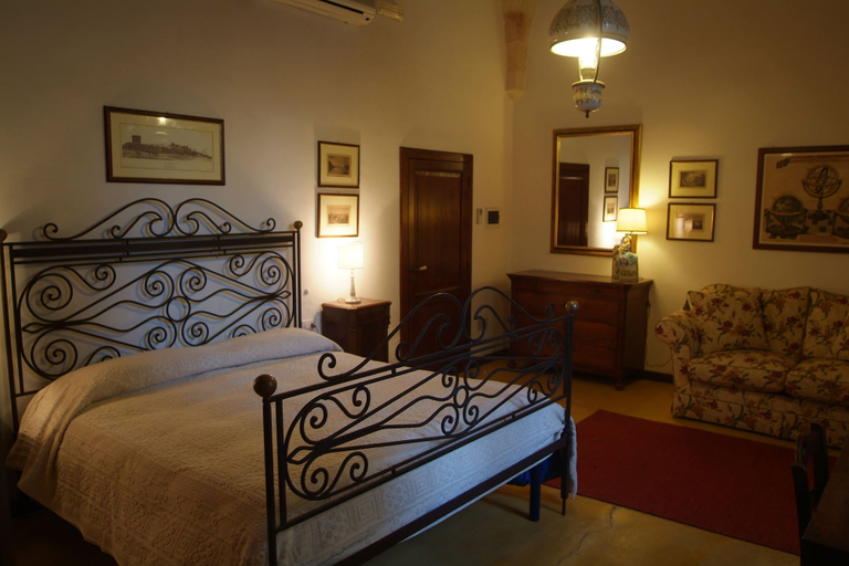 Bedroom 2, Archidamo Bed & Breakfast, Taranto