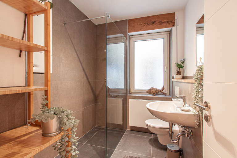Bathroom 2, cozy living near Residence with terrace, Würzburg