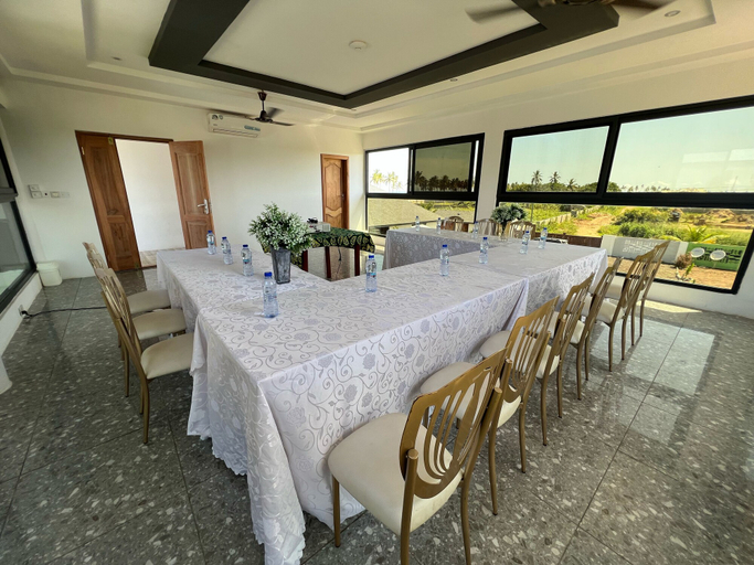 Food & Drinks 4, Lemon Beach Resort, Komenda-Edina-Eguafo-Abirem