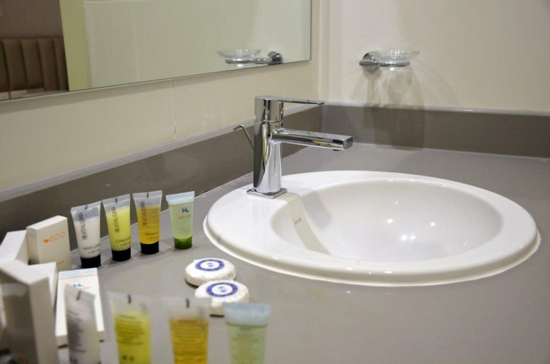 Bedroom 4, The Lodge Suites, Manama