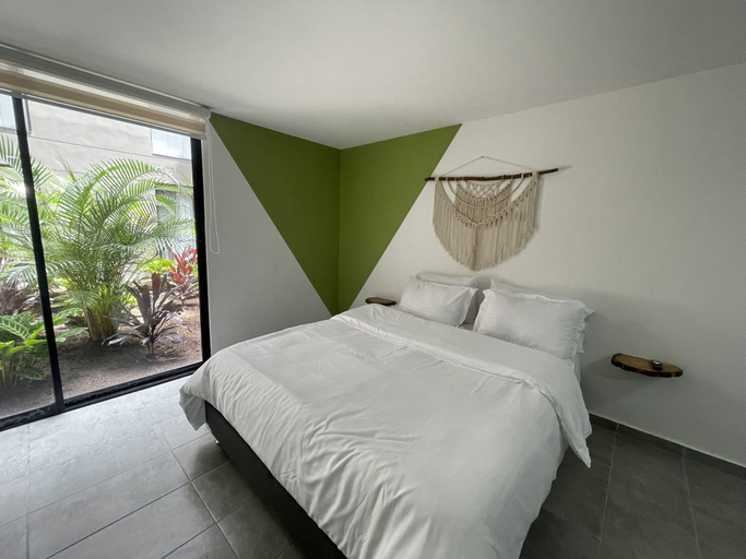 Bedroom 3, Tranvia 40, Medellín