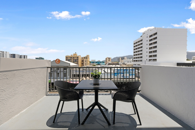 Others 4, Gilligan's Backpackers Hotel & Resort, Cairns
