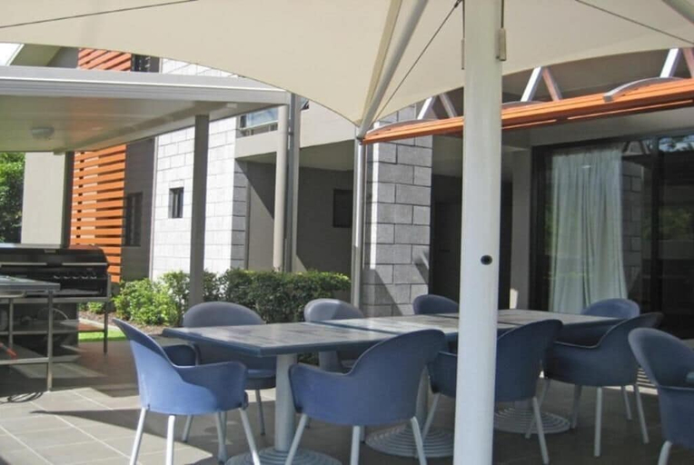 Others 5, Johnson Road Motel, Browns Plains