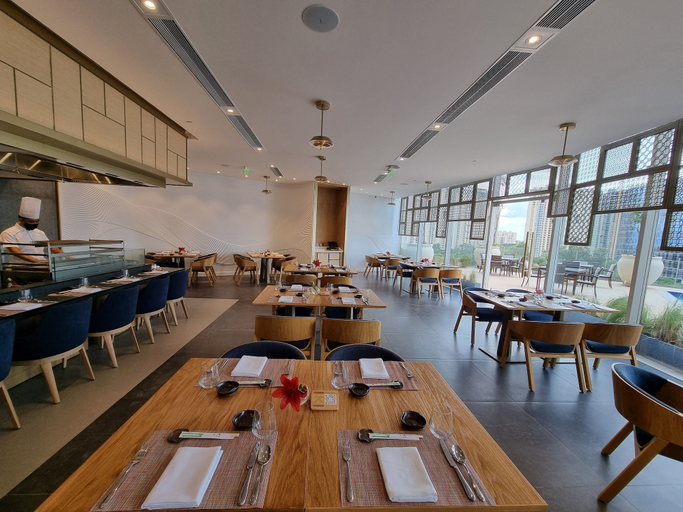 Food & Drinks 5, The Leela Bhartiya City Bengaluru, Bangalore