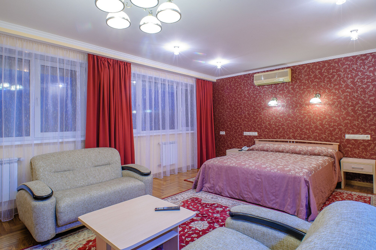 Bedroom 2, Hotel Krasnoyarsk, Krasnoyarsk