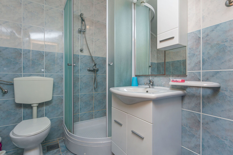 Bathroom, Apartment Ametist, Milna