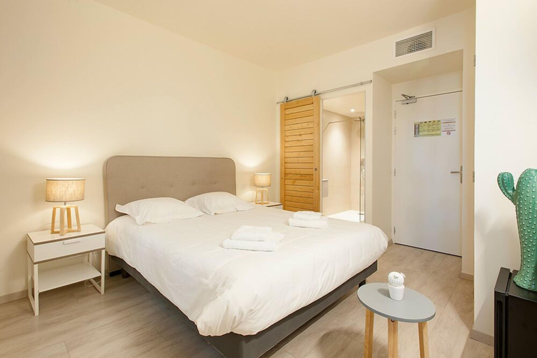 Bedroom 4, Hotel restaurant des Maures, Var