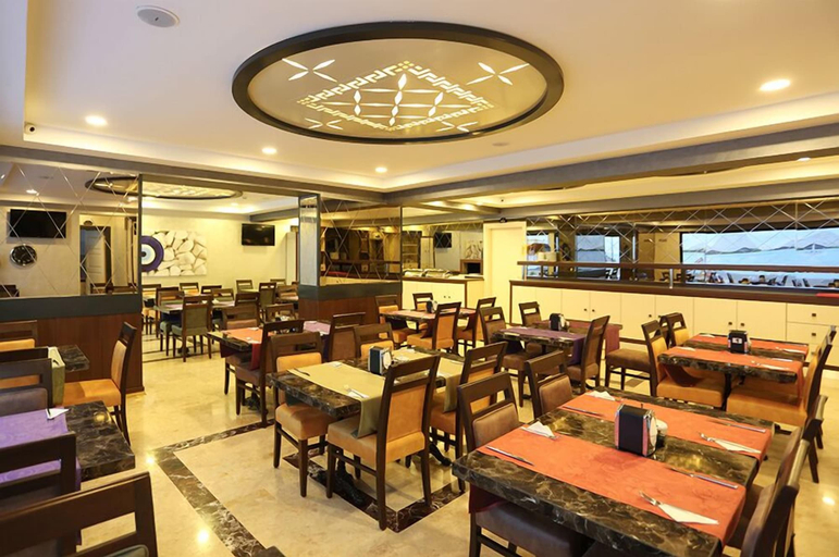 Food & Drinks 4, Life Corner Hotel, Konak