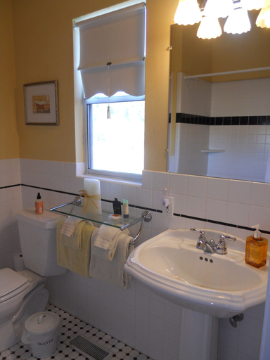 Bathroom 3, Pescadero Creek Inn, San Mateo