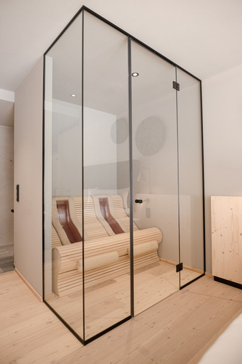 Bedroom 3, Amrai Suites, Bludenz