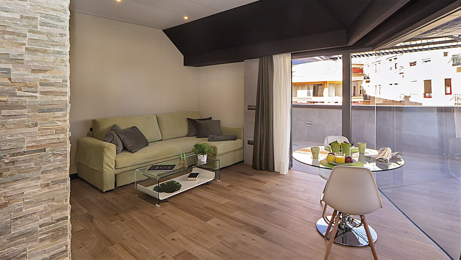 Others 5, Apartamentos Suites Oficentro Deluxe, Málaga