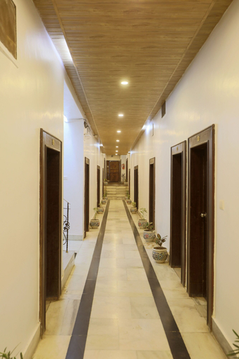 Others 5, The Leef Inn, Sirohi