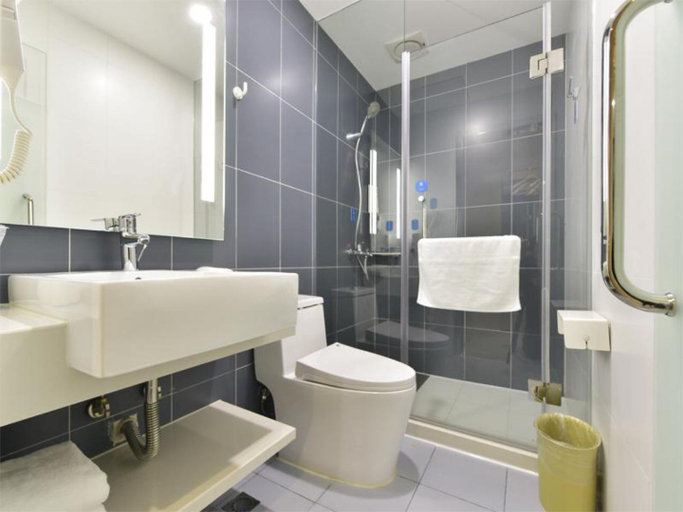 Bathroom 4, Hanting Express Beijing Huaxiangqiao                                                            , Beijing