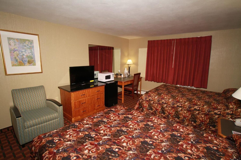 Bedroom 5, Budget Inn - Syracuse Airport, Onondaga