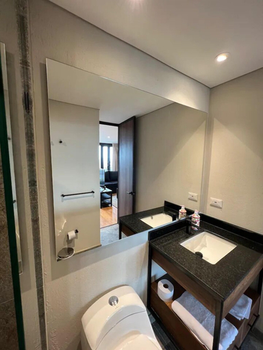 Bathroom 4, R2 - Moderno Loft en la historica Candelaria, Santafé de Bogotá
