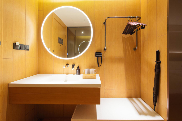 Bathroom 4, Ji Hotel Changzhi Xi Bus Station, Changzhi