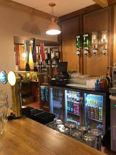Food & Drinks 4, Manor House, Highland
