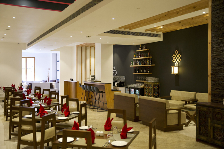 Food & Drinks 5, Pelyang Boutique, Chang