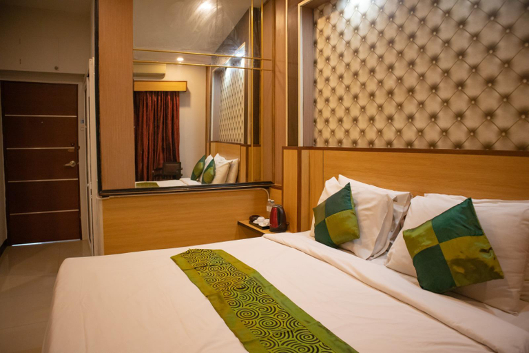 Bedroom 3, The ESSE Hotel Pattaya, Pattaya