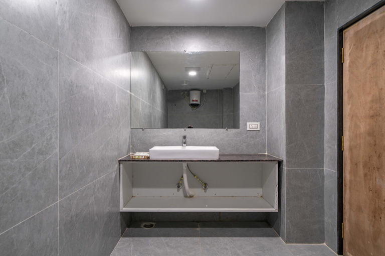 Bathroom 4, Hylife Hotel and Convention, Adilabad