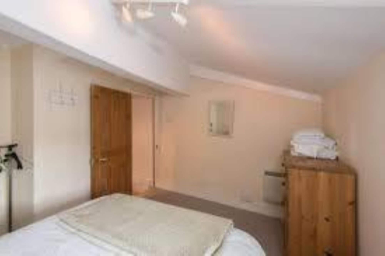 Bedroom 2, Jacobs Cottage, Cornwall