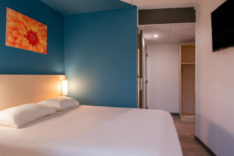 Bedroom 4, ibis budget Cannes centre ville, Alpes-Maritimes