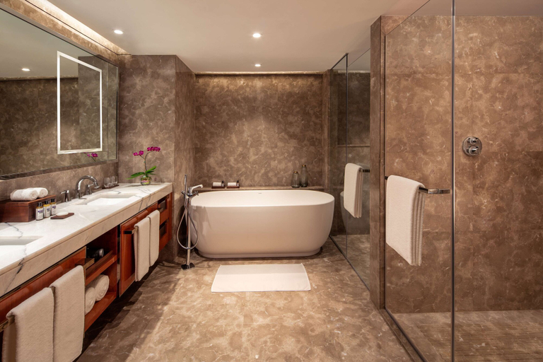 Bathroom 5, Hyatt Regency Trivandrum, Thiruvananthapuram
