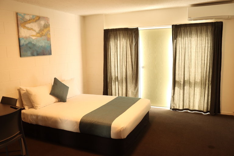 Bedroom 2, Victoria Apartments, Hamilton