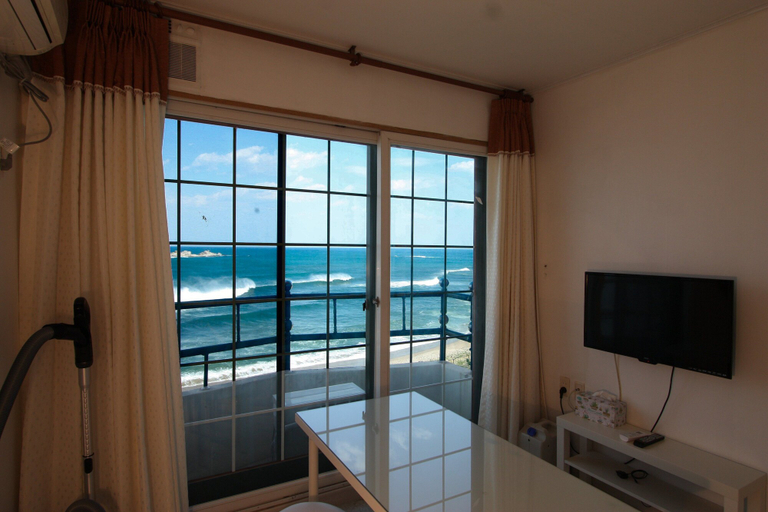 Others 4, Habeach Pension, Goseong