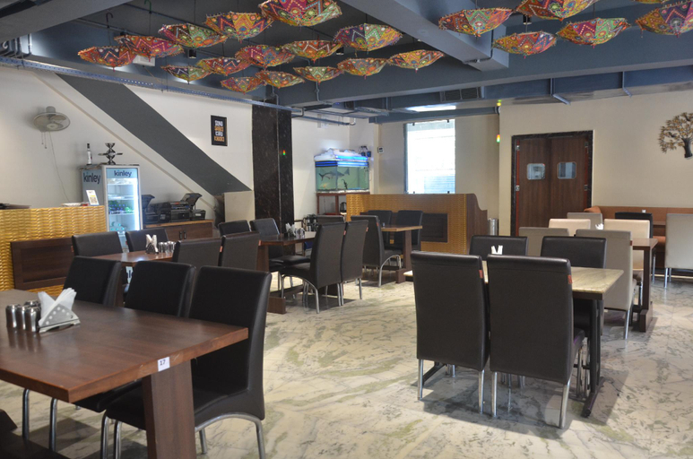 Food & Drinks 5, Hotel Sukhdham, Kaushambi