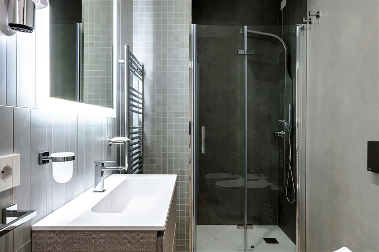 Bathroom 5, PETIT HOTEL, Prato