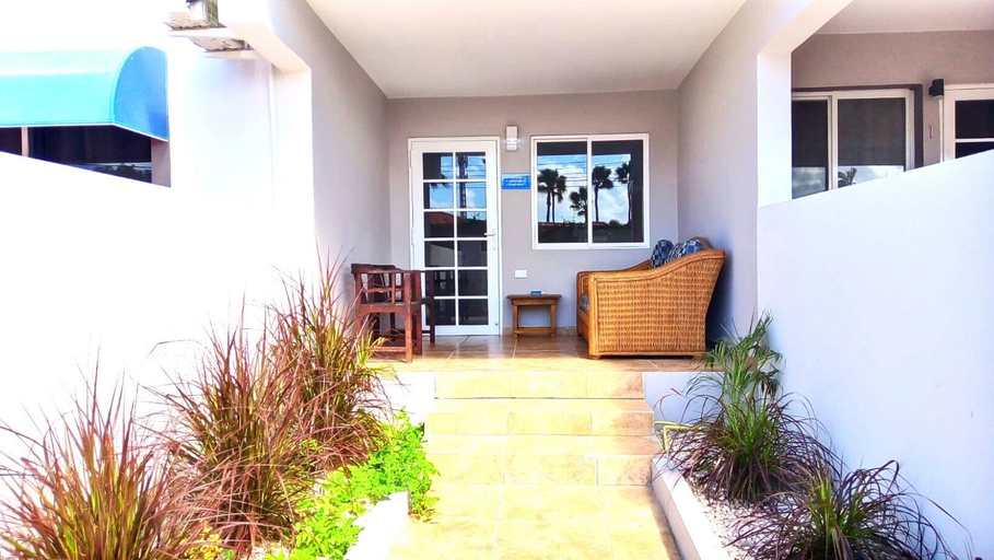 Exterior & Views 2, Rooi Santo Residence