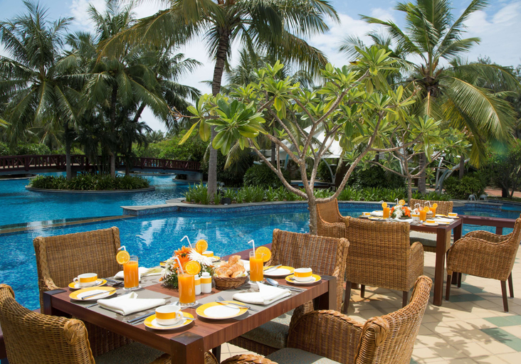 Food & Drinks 5, Radisson Blu Resort Temple Bay Mamallapuram, Kancheepuram