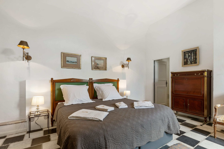 Bedroom 3, Château Hermitage de Combas, Hérault