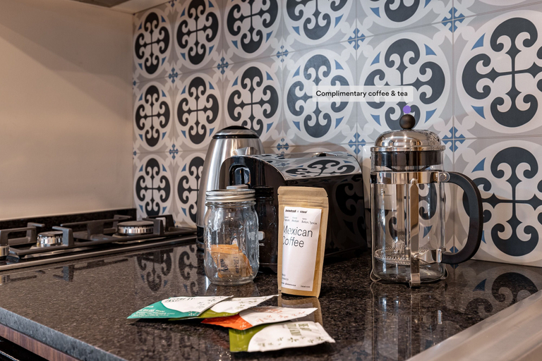 Food & Drinks 5, Roma Norte Trendy Apartments by VIATO, Mexico City